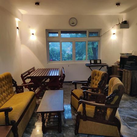 Y&Y Residence كاندي المظهر الخارجي الصورة