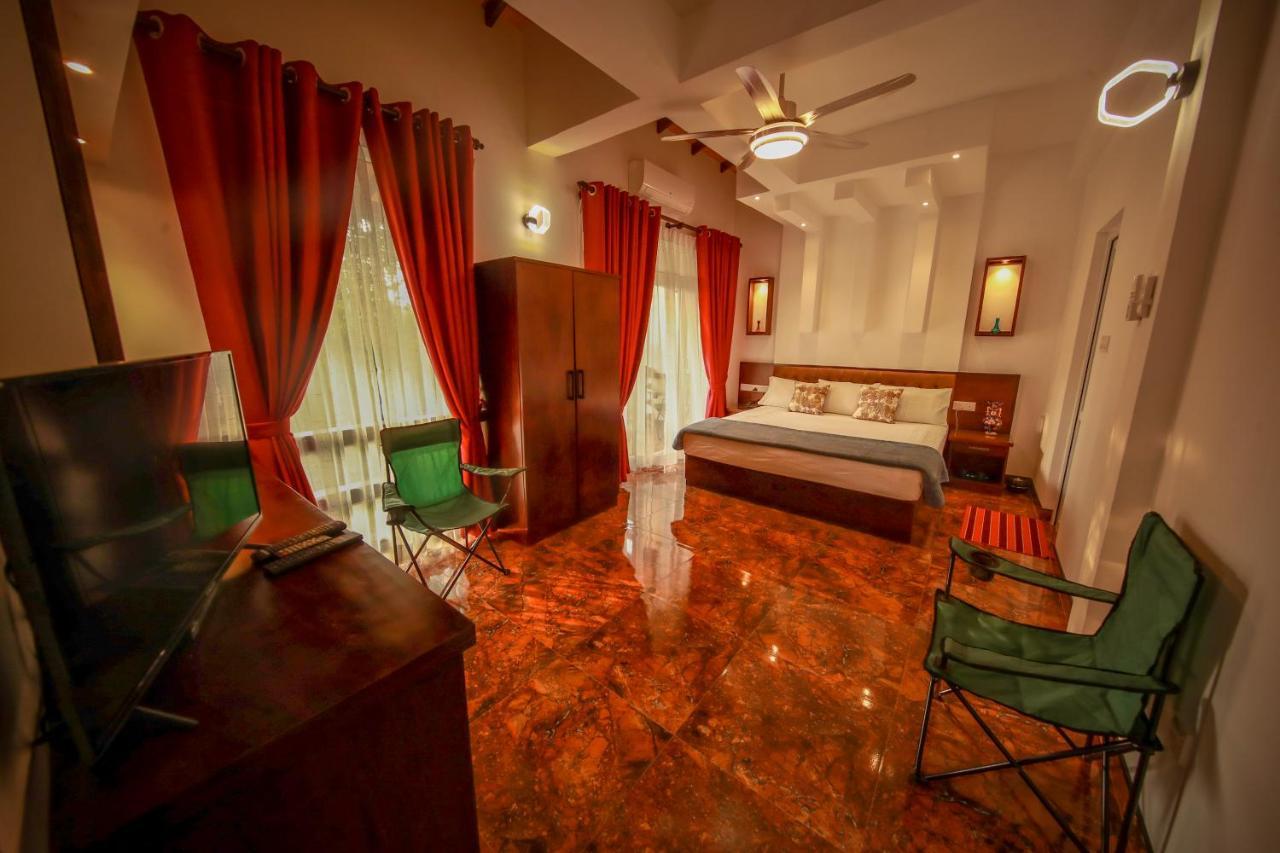 Y&Y Residence كاندي المظهر الخارجي الصورة