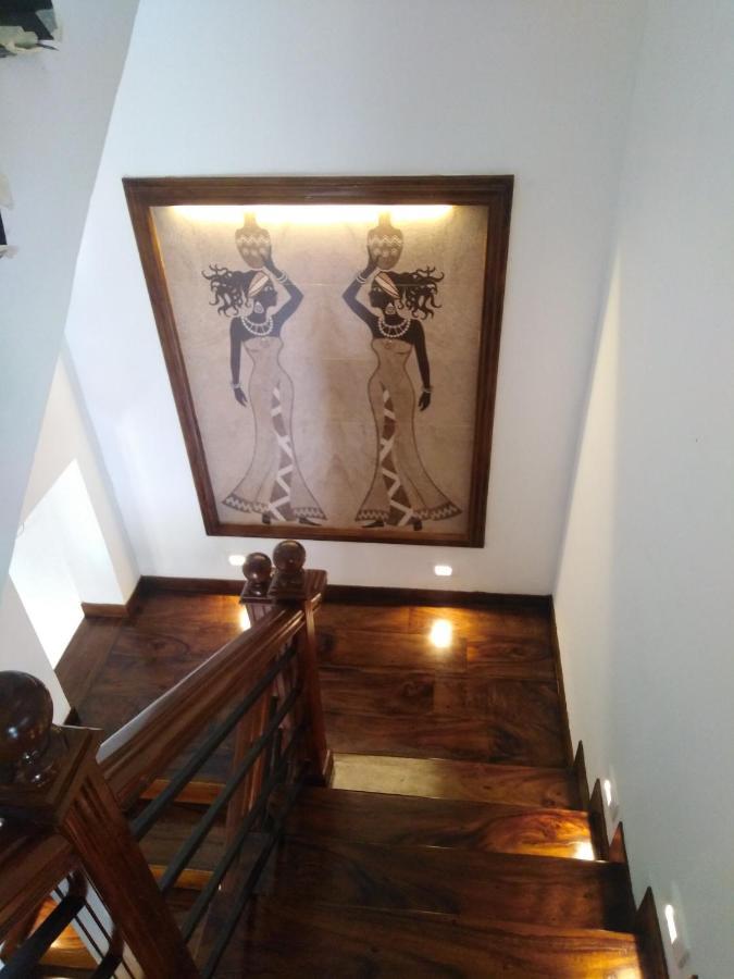 Y&Y Residence كاندي المظهر الخارجي الصورة