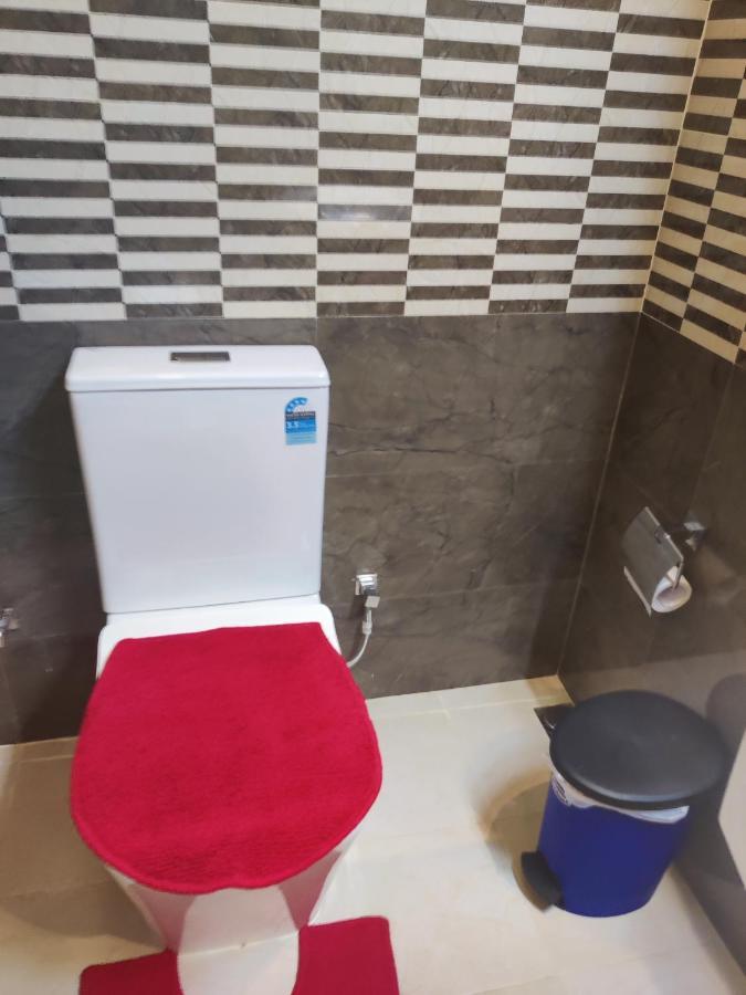 Y&Y Residence كاندي المظهر الخارجي الصورة
